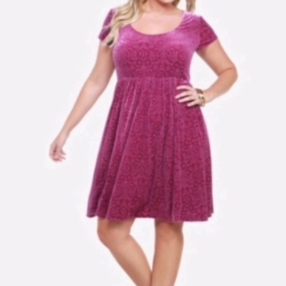 Sale Torrid Fuschia Velvet Empire Waist Dress - Picture 1 of 1